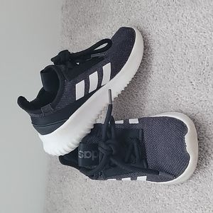 Adidas Tennis Shoe